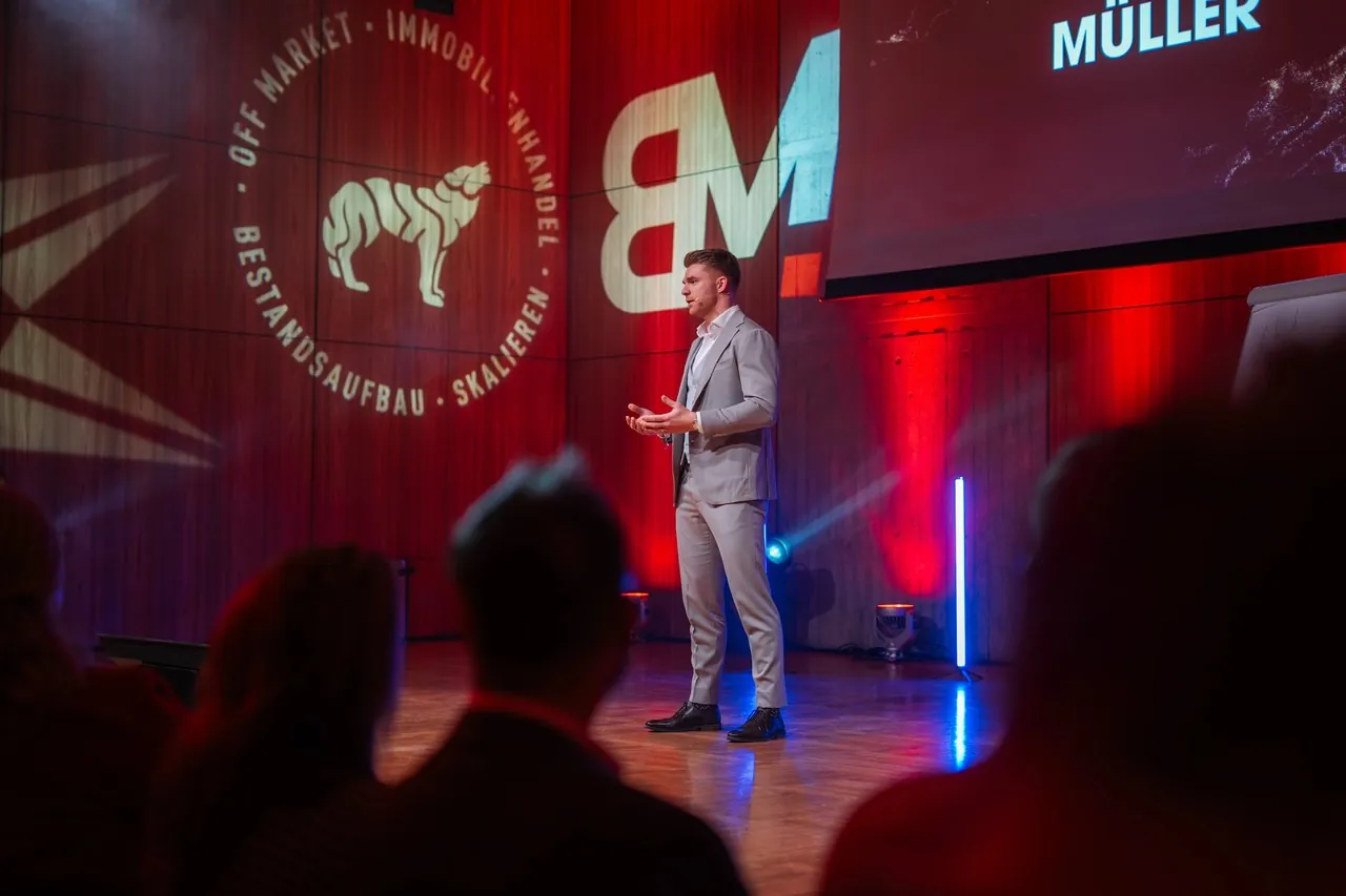 Professionelle Videoproduktion für Events und Vorträge von Amro Media in Deutschland.